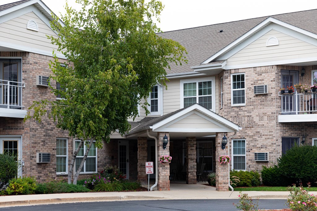 the building where the hotel is located