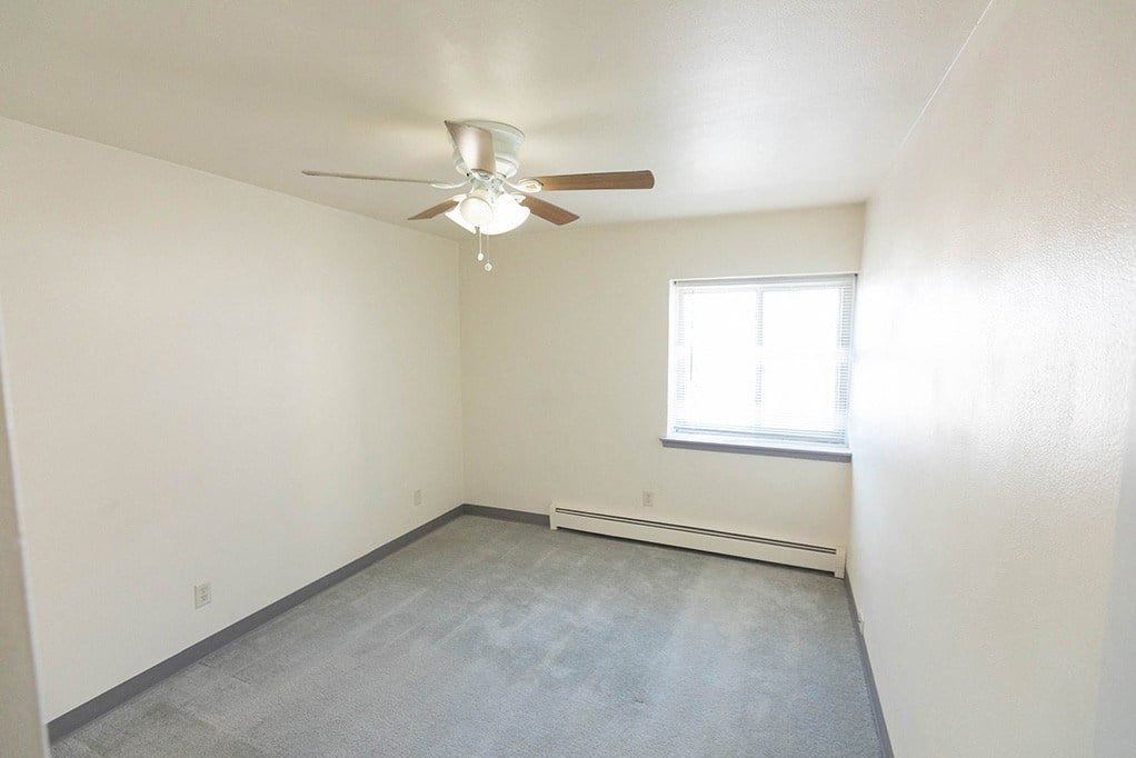 Bedroom at Prospect East Apartments, Milwaukee, WI
