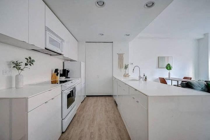 629 Euclid Avenue Studio-2 Beds Apartment for Rent - Photo Gallery
