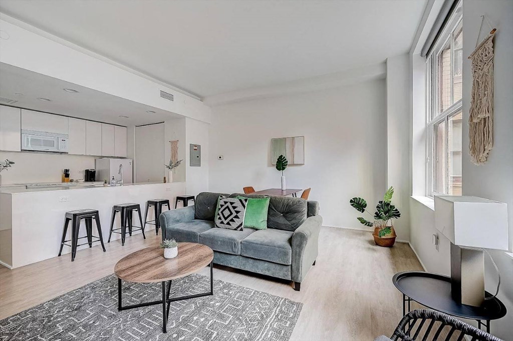Lofts At 629 is a similar property to East Cedar Apartments located in Cleveland