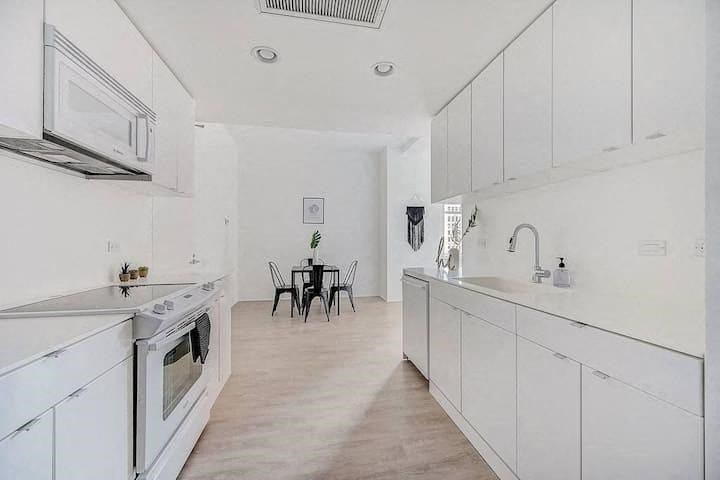 Kitchen cabinets at Lofts at 629, Ohio, 44114