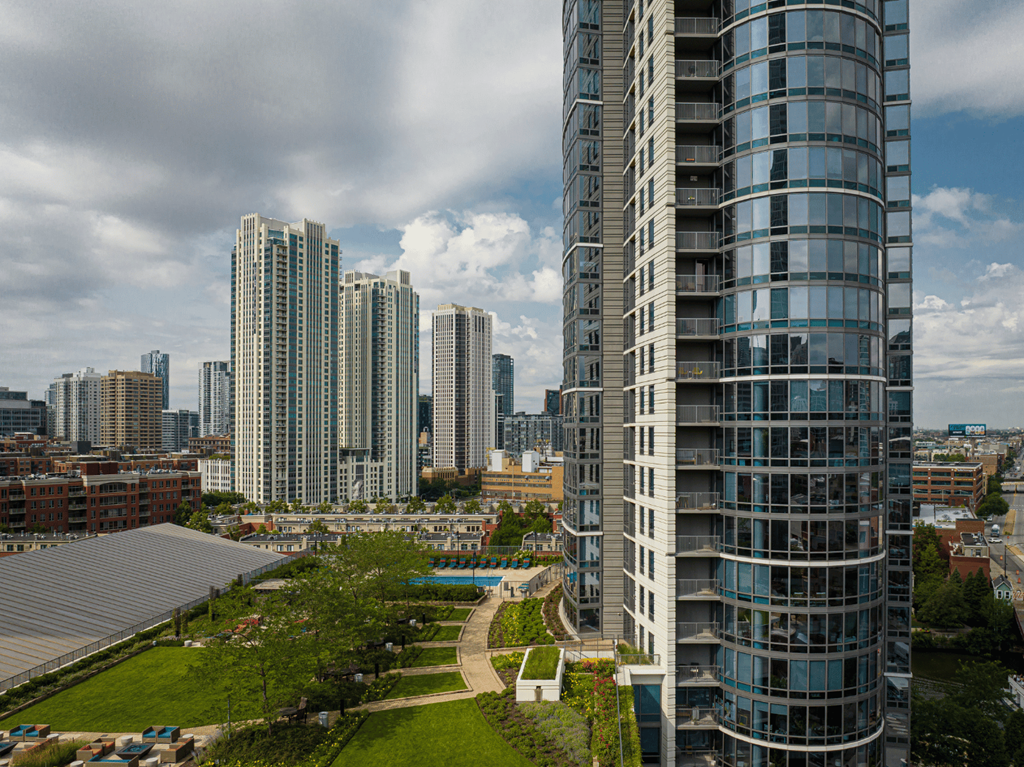 A view of the Chicago skyline from the rooftop pool Kingsbury Plaza view at Kingsbury Plaza, Chicago, IL