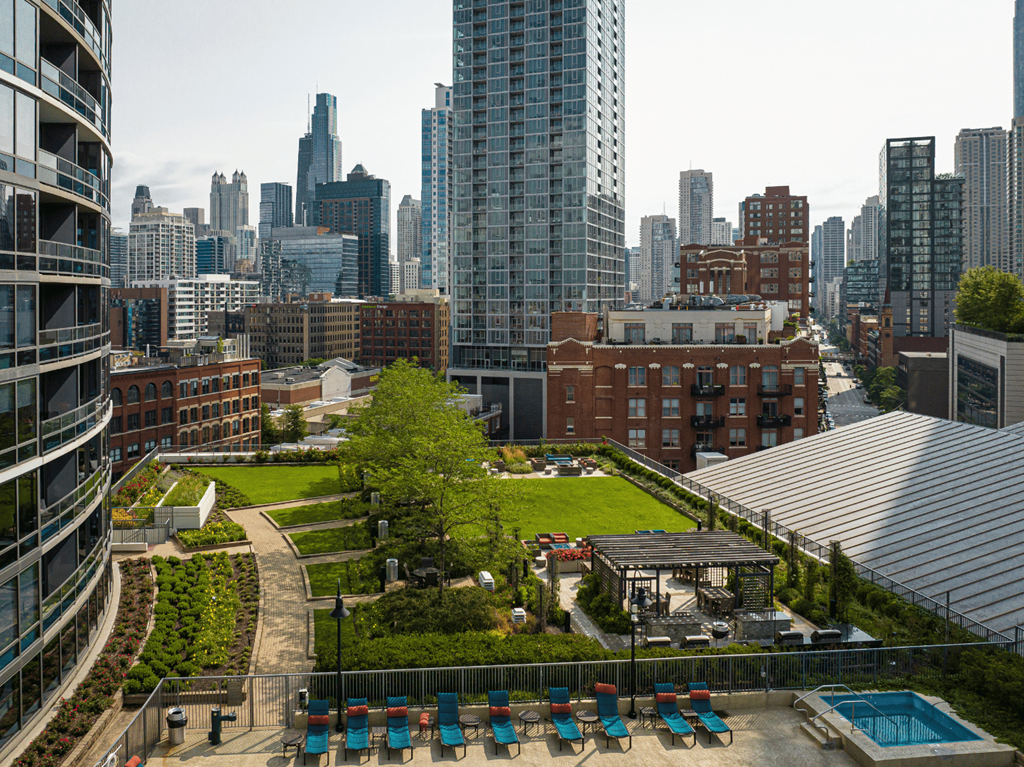 A view of the Chicago skyline from the rooftop pool  at Kingsbury Plaza, Chicago, IL, 60654