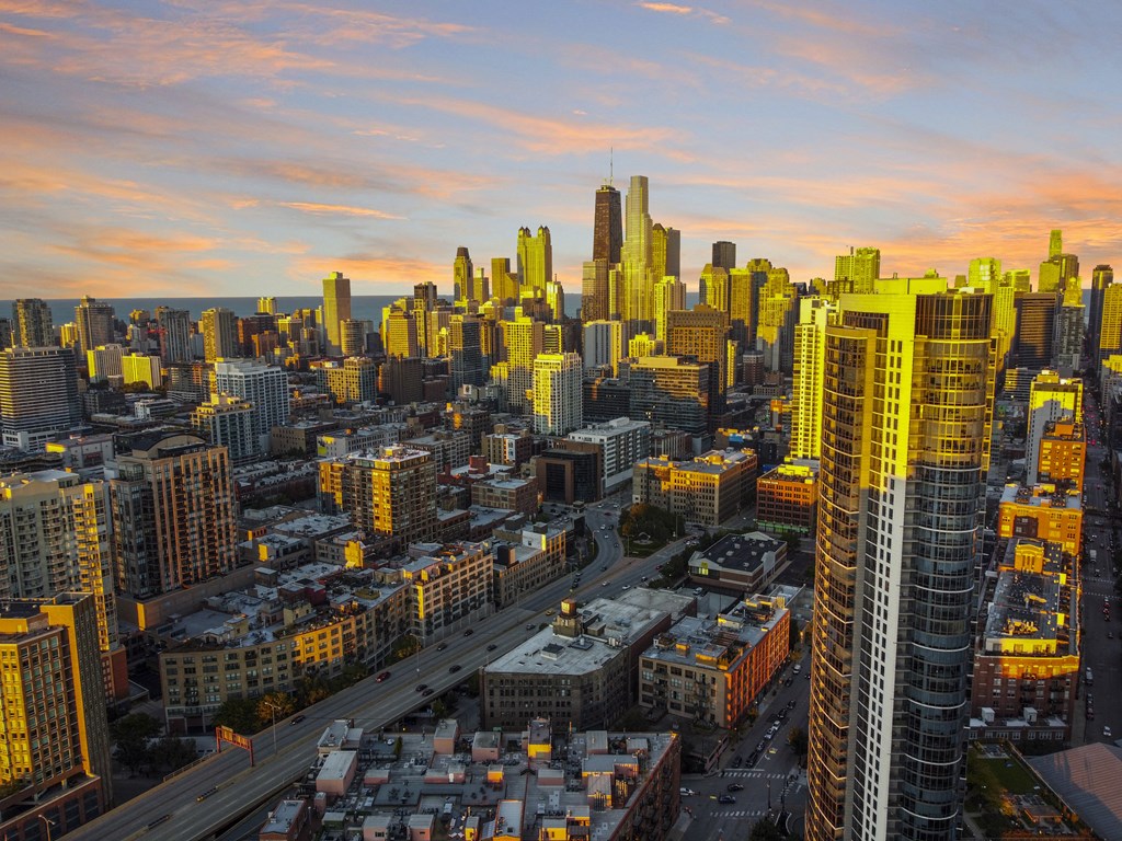 Spectacular View at Hubbard Place, Chicago, 60654