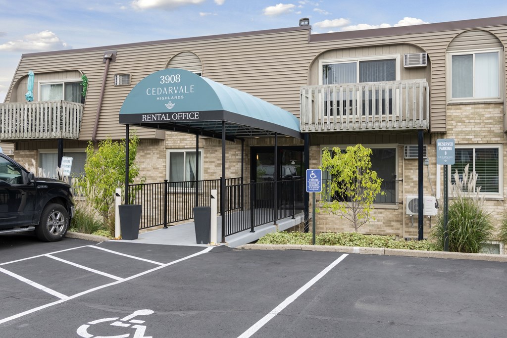 A building with a sign that says