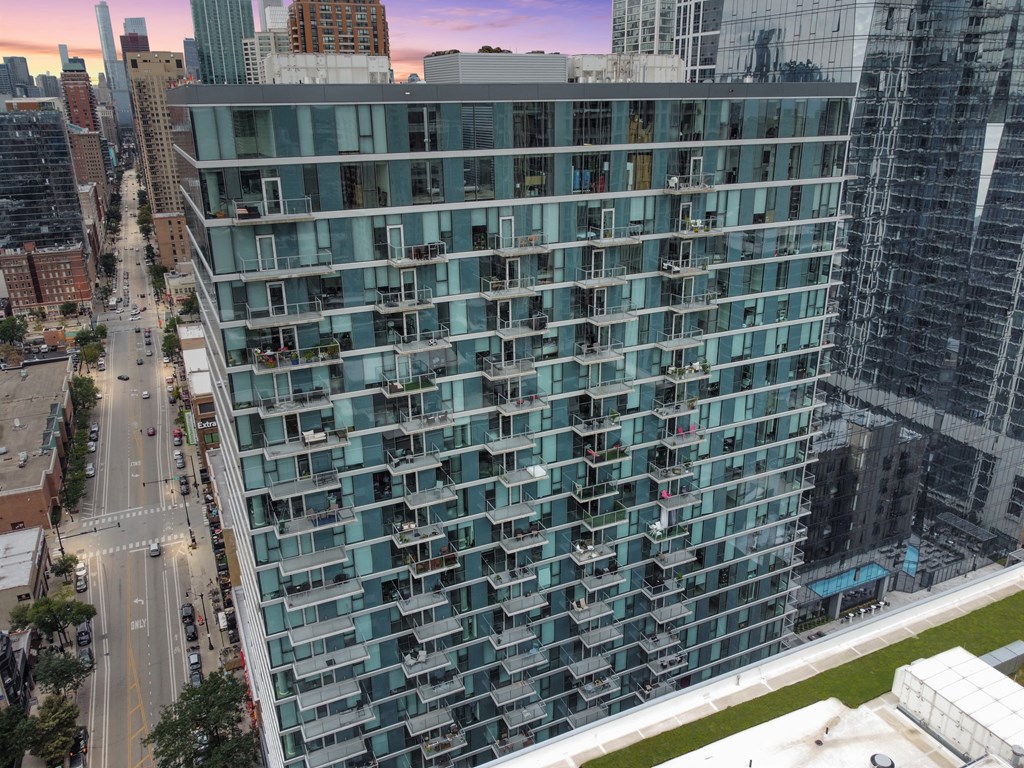 Building Exterior View at One 333, Chicago