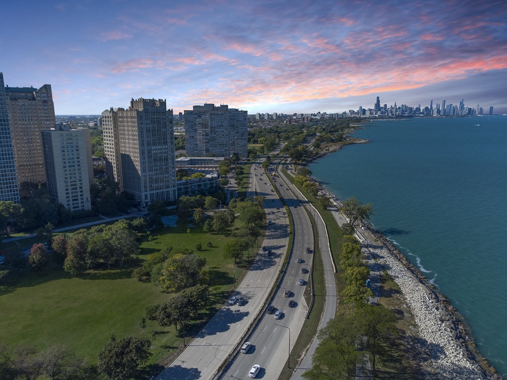 Gorgeous Chicago Cityscape 8 at Twin Towers, Illinois, 60615