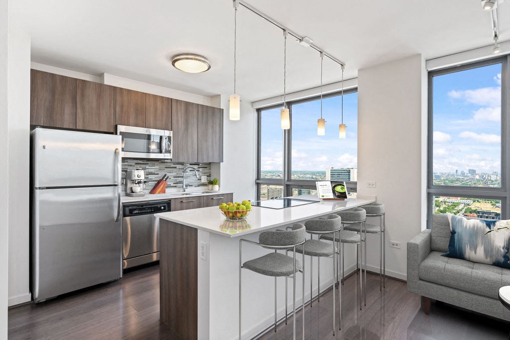 Eat-In Kitchen at Hubbard Place, Chicago, IL