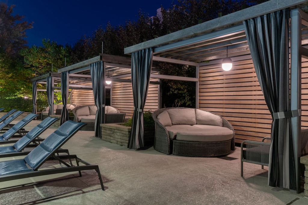 Cabana And Sundeck at Hubbard Place, Illinois