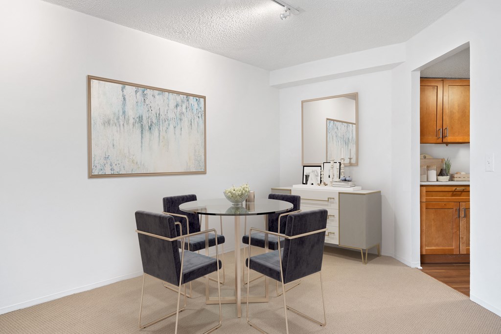 Elegant Dining Space at Asbury Plaza, Chicago