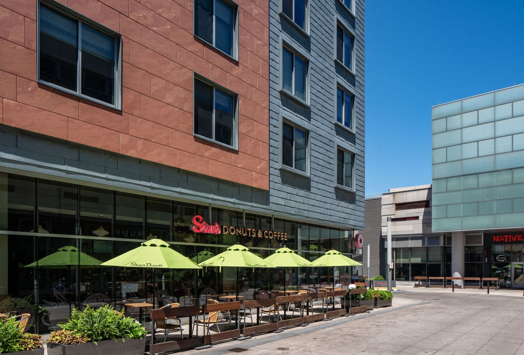 Neighborhood Places at Twin Towers, Chicago