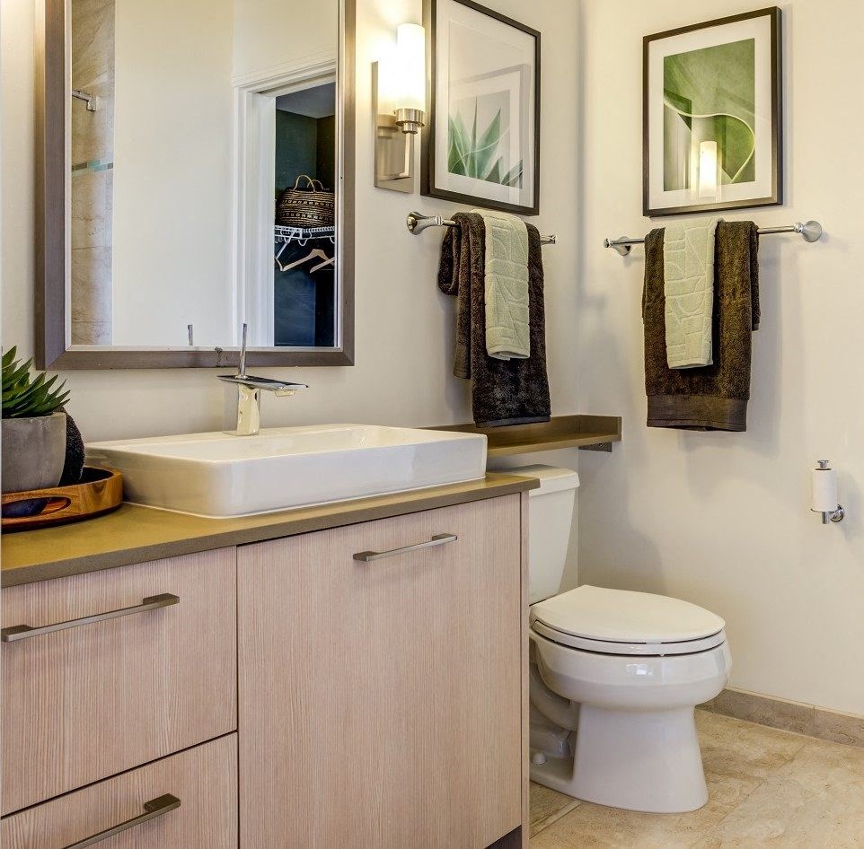 Custom Look Bathroom at Hubbard Place, Chicago, IL, 60654