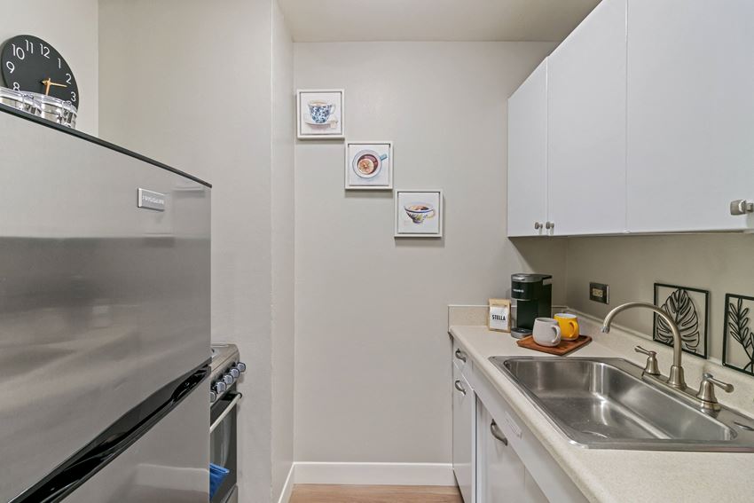 The Pavilion Apartments, 1 Lafayette Plaisance St, Detroit, MI RentCafe