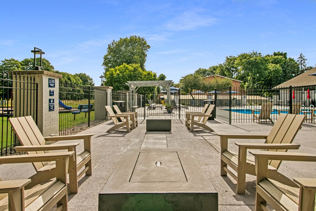 Poolside Patio at The Waverly, Belleville