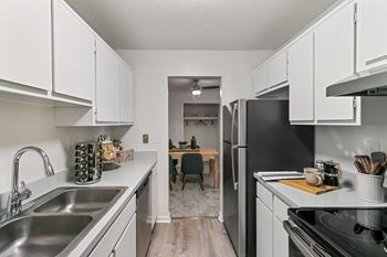 Kitchen at The Waverly, Michigan, 48111