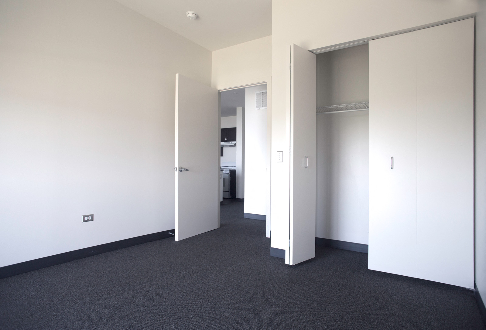 Image of Park Boulevard IIB bedroom with partial view into closet