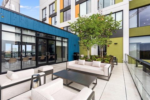 Balcony at 43 Green
