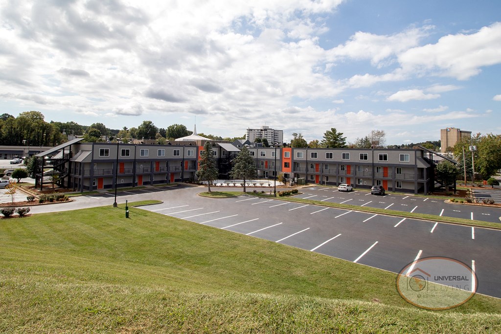 the building in which the hotel is located