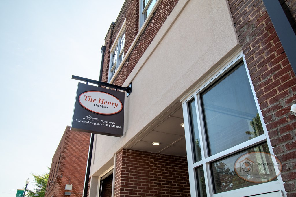 A sign outside of a building that reads