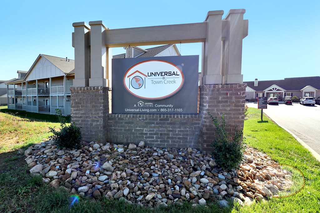 The property sign for Universal at Town Creek.