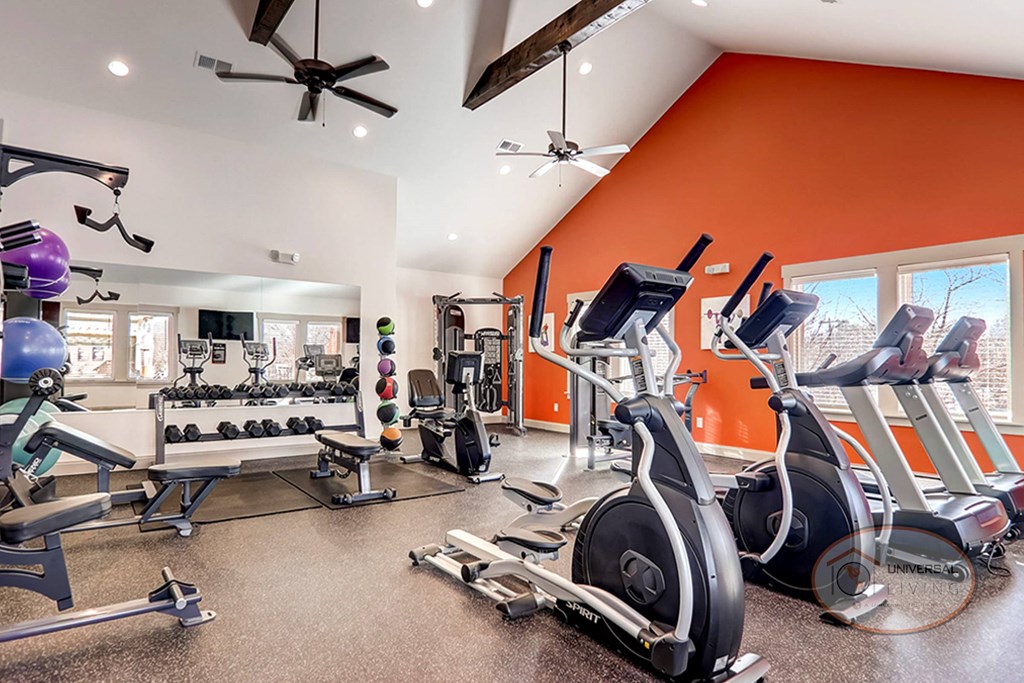 the gym has plenty of exercise equipment for your workouts