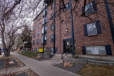 1041 N. Ogden St. 1-2 Beds Apartment for Rent - Photo Gallery 2