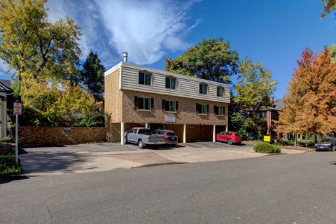 Park Breeze Apartments in Denver, Colorado