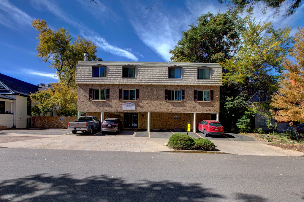 Park Breeze Apartments in Denver, Colorado