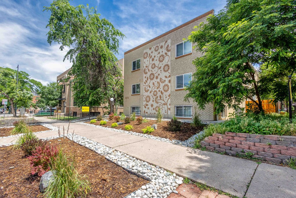 1274 Logan Apartments in Denver, CO