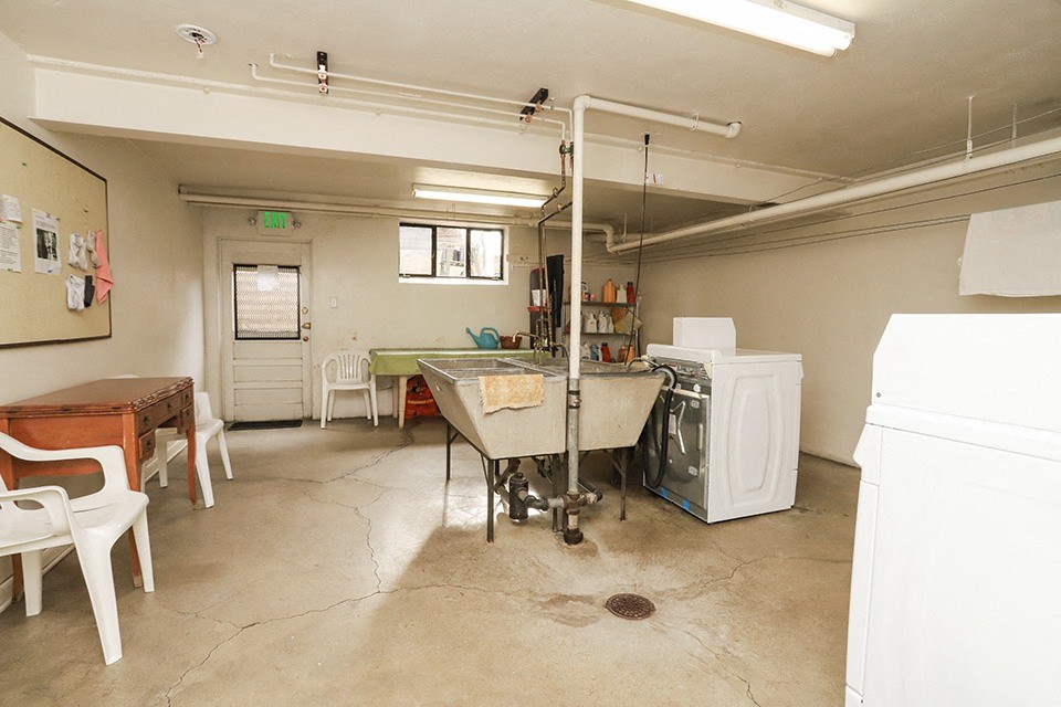 Eastview Laundry Room photo