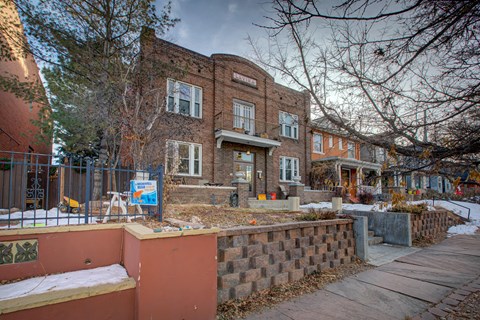 La Vina Apartments in Denver, CO