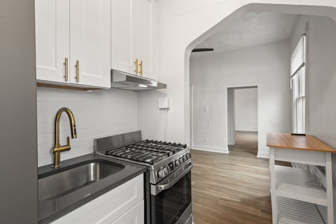 1325 Corona Street 2 Beds Apartment for Rent