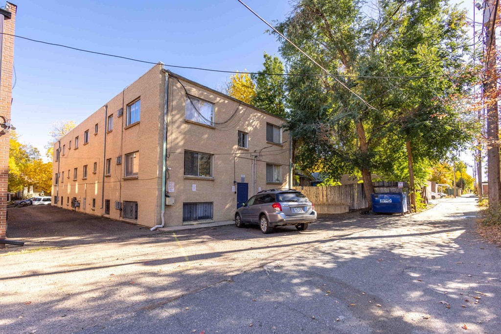 1335 Monroe Apartments in Denver, CO