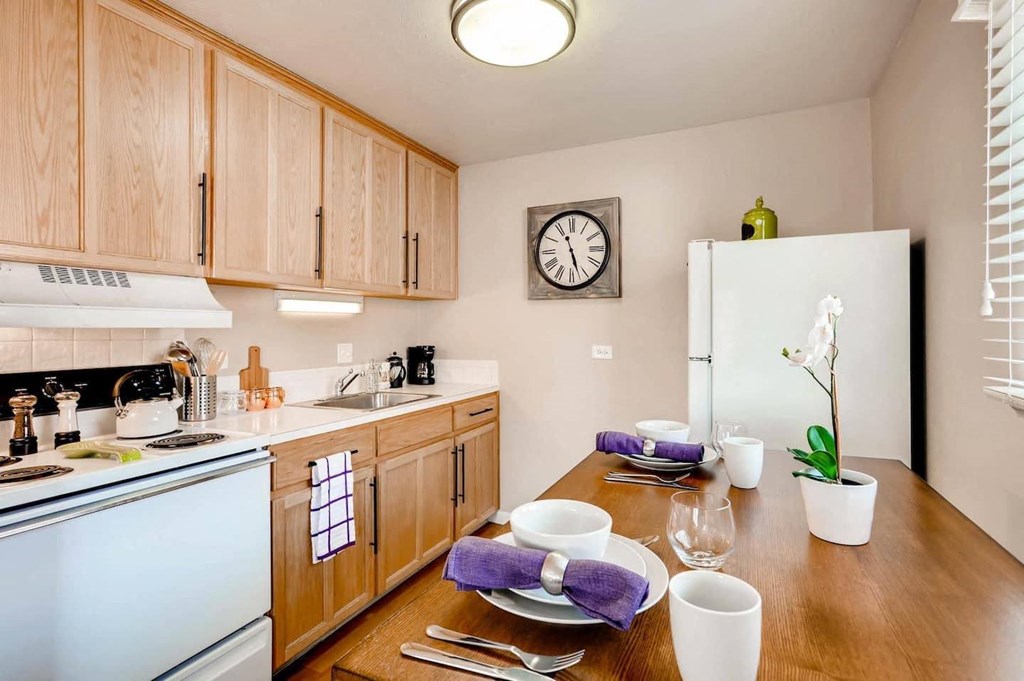 1335 Monroe Apartments in Denver, CO