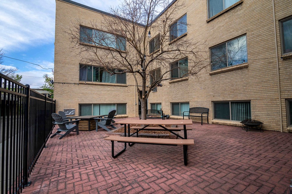 1465 Jersey Apartments in Denver, Colorado