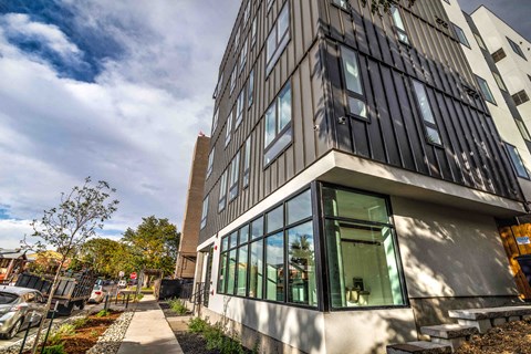 Mile High Place Apartments in Denver, Colorado