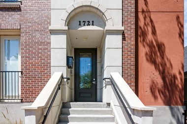 1721 N. Marion Street 2 Beds Apartment for Rent - Photo Gallery 1