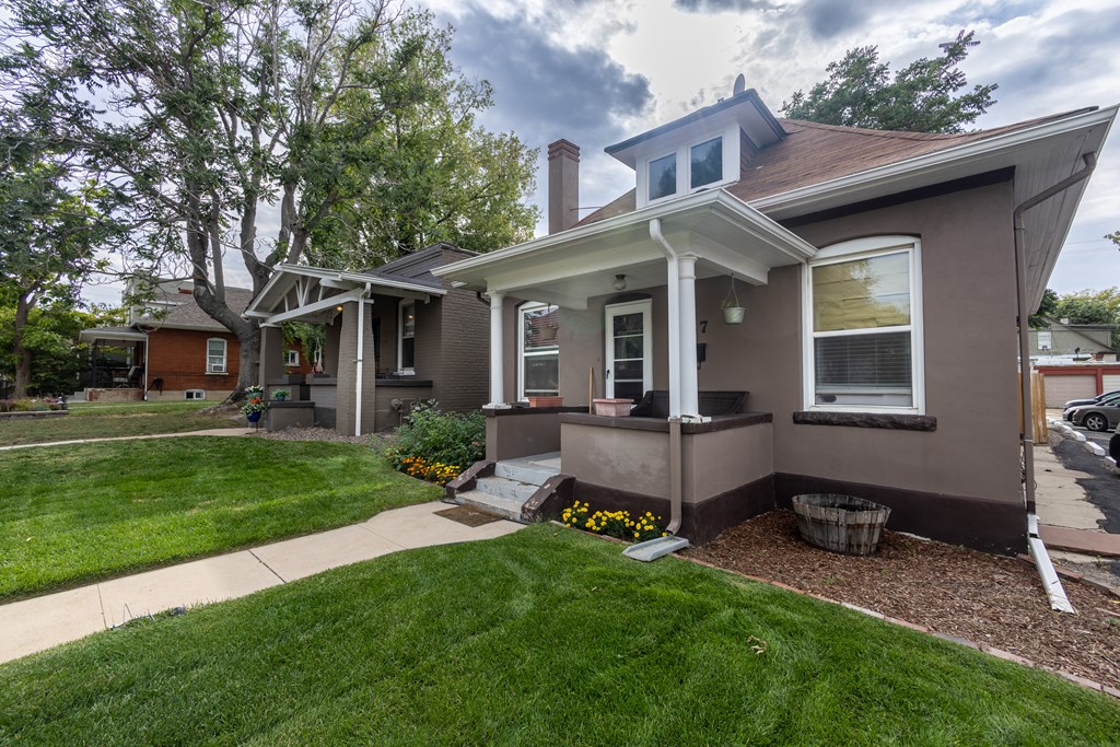 227 Pearl Apartments in Denver, Colorado