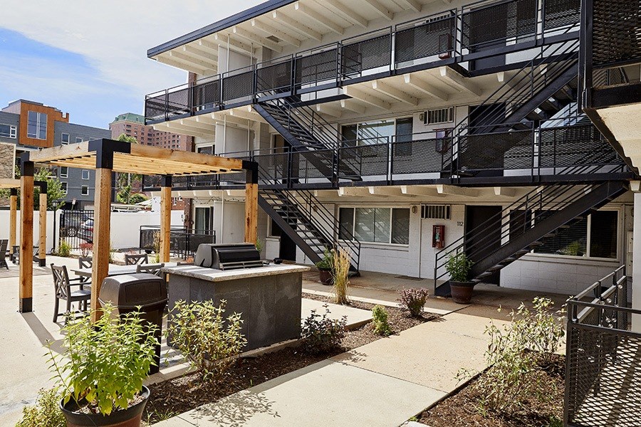 237-257 Pearl Apartments in Denver, Colorado