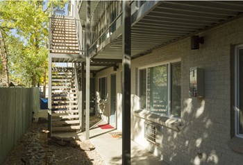 2441 S York St - Photo Gallery 2