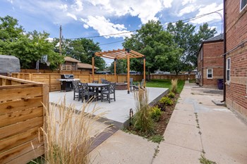 Courtyard - Photo Gallery 4