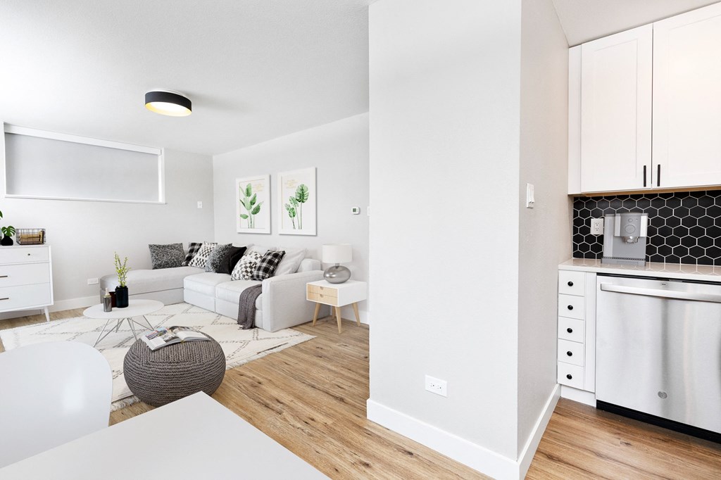 Isabella Apartments in Denver, CO