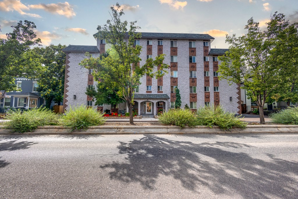 35 S Logan Exteriors