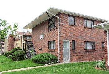 1557 S Ash Street 2-3 Beds Apartment for Rent - Photo Gallery 3
