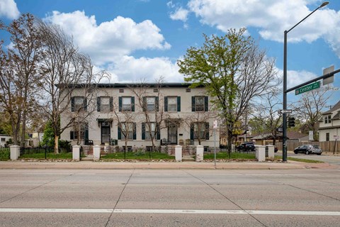 594-598 S Lincoln Street Apartments for rent in Denver, Colorado