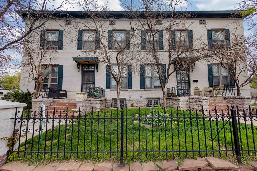 594-598 S Lincoln Street Apartments for rent in Denver, Colorado