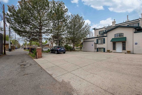 594-598 S Lincoln Street Apartments for rent in Denver, Colorado