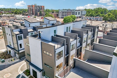 4101 East Wesley Avenue 3 Beds Apartment for Rent