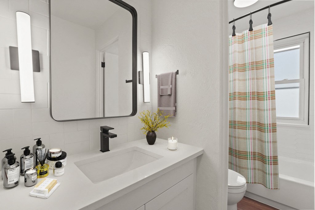 816 N Cherry Apartments in Denver, Colorado