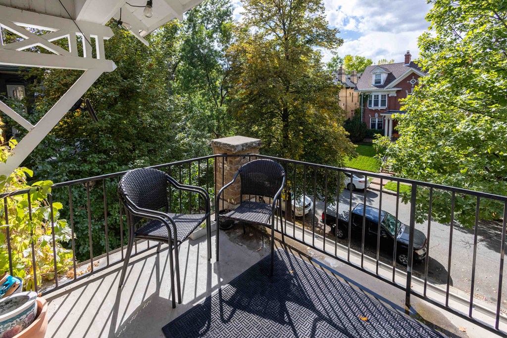 960 Pearl Apartments in Denver, Colorado